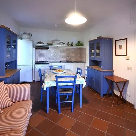 Casa Rosa Di Cavoli Seccheto