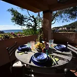 Feriehus Casa Rosa Di Cavoli