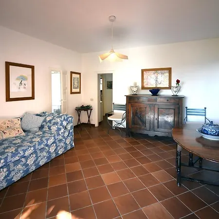 Casa Rosa Di Cavoli