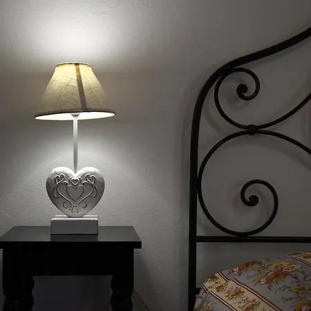 Casa Rosa Di Cavoli *