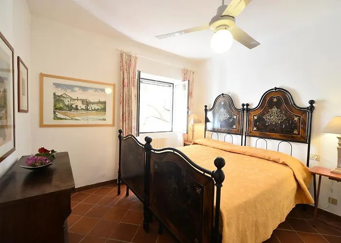 Casa Rosa Di Cavoli * Seccheto