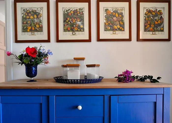 Casa Rosa Di Cavoli *