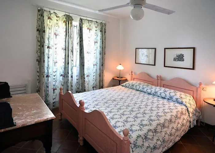 Vakantiehuis Casa Rosa Di Cavoli