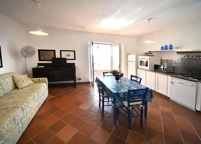 Casa Rosa Di Cavoli * Seccheto